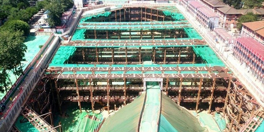 北京市预应力鱼腹式基坑钢支撑项目获得首个“扬尘治理‘绿牌’工地”称号